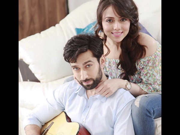 Nakul Mehta And His Wife